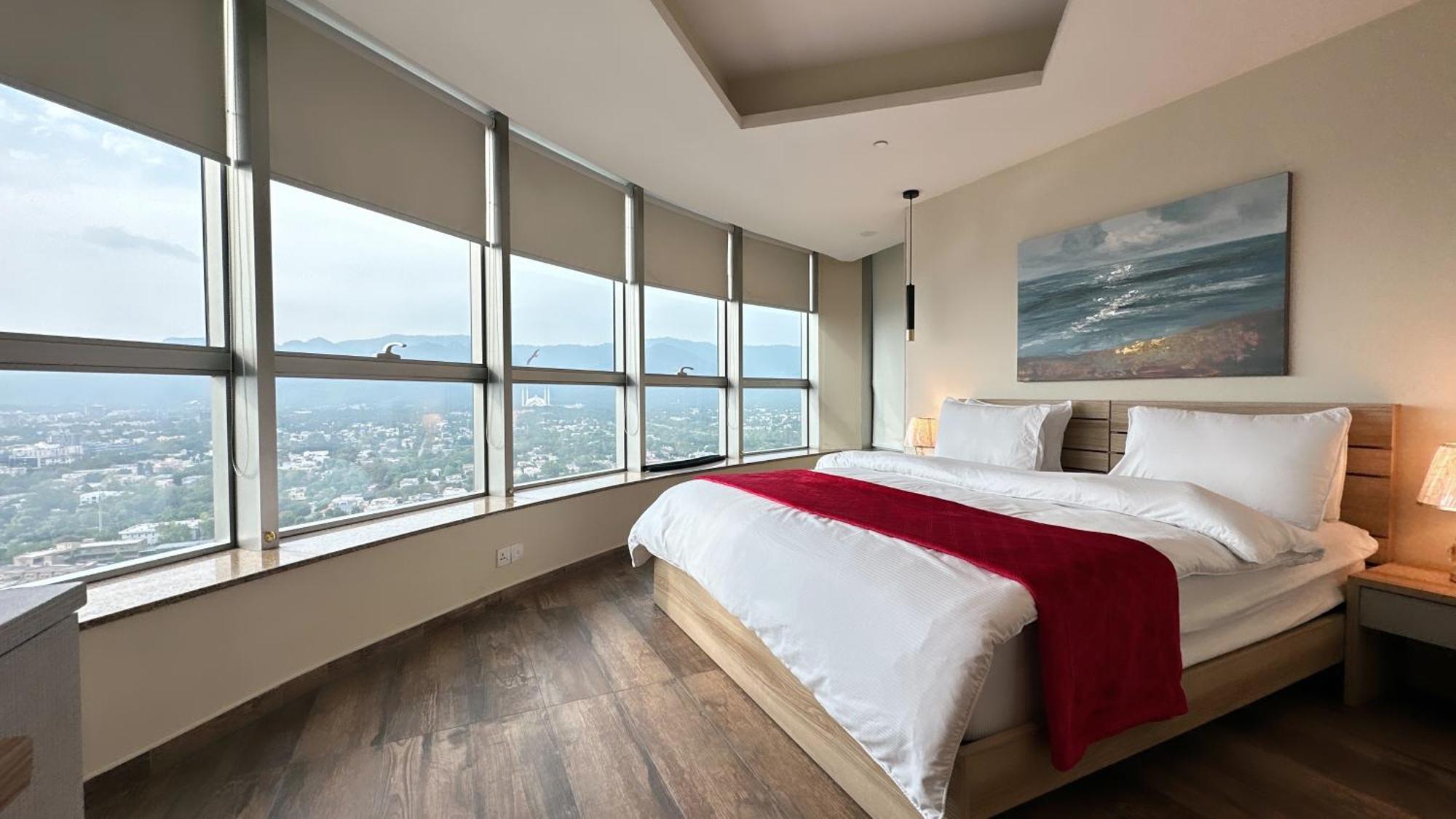 Centaurus Apartment City View Three Beds Islamabad Exterior photo